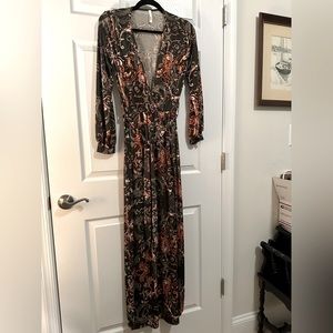 Line Six 🎃printed maxi dress.